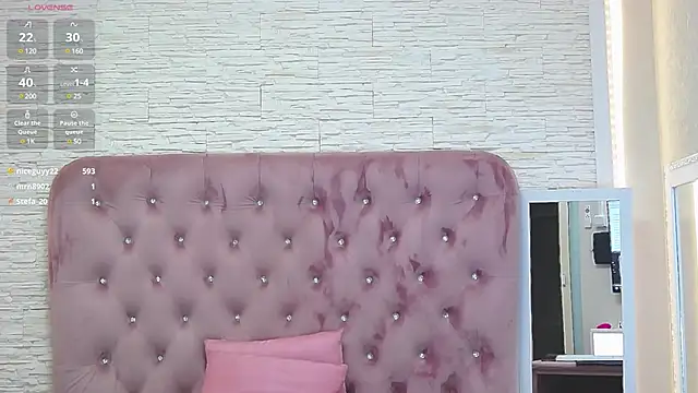 Snapshot of KikiSweet08 chatting on February 28, 2025, 11:25 am KikiSweet08 online show from February 28, 2025, 11:25 am