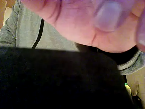 Snapshot of Misiopasyw1 chatting on March 5, 2025, 9:37 pm Misiopasyw1 online show from March 5, 2025, 9:37 pm