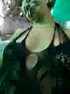 Snapshot of Young-Milkmaid chatting on February 18, 2025, 8:14 pm Young-Milkmaid online show from February 18, 2025, 8:14 pm