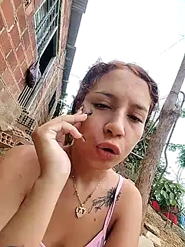 Snapshot of Young-Milkmaid chatting on February 23, 2025, 4:24 pm Young-Milkmaid online show from February 23, 2025, 4:24 pm