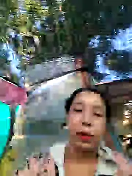 Snapshot of Young-Milkmaid chatting on January 19, 2025, 11:56 am Young-Milkmaid online show from January 19, 2025, 11:56 am