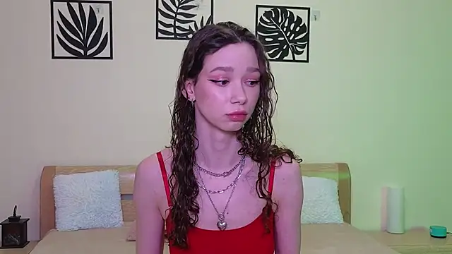 katycrown online show from February 20, 2025, 11:53 am