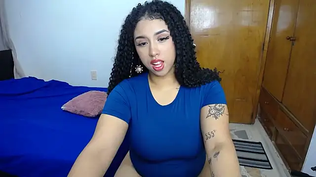 Snapshot of barbara_falcons chatting on January 24, 2025, 5:21 am barbara falcons online show from January 24, 2025, 5:21 am