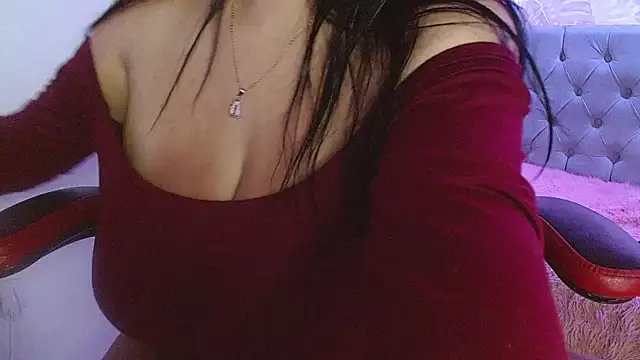 violletha online show from March 19, 2025, 6:55 pm