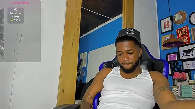 Snapshot of Drake_Nassir4 chatting on October 13, 2025, 9:16 pm Drake Nassir4 online show from October 13, 2025, 9:16 pm