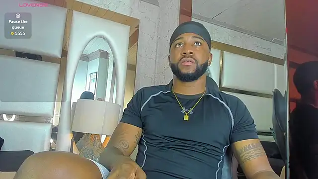 Snapshot of Drake_Nassir4 chatting on November 25, 2025, 1:55 pm Drake Nassir4 online show from November 25, 2025, 1:55 pm