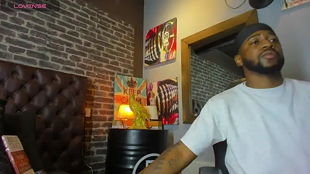 Snapshot of Drake_Nassir4 chatting on November 24, 2025, 2:28 pm Drake Nassir4 online show from November 24, 2025, 2:28 pm