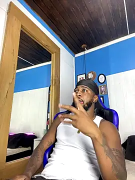 Snapshot of Drake_Nassir4 chatting on November 4, 2025, 9:07 pm Drake Nassir4 online show from November 4, 2025, 9:07 pm