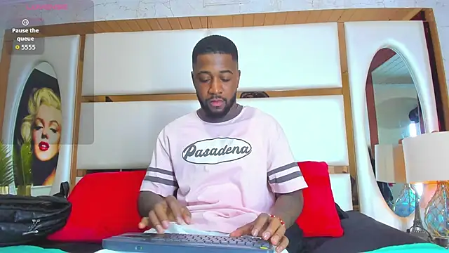 Snapshot of Drake_Nassir4 chatting on February 11, 2026, 2:06 pm Drake Nassir4 online show from February 11, 2026, 2:06 pm