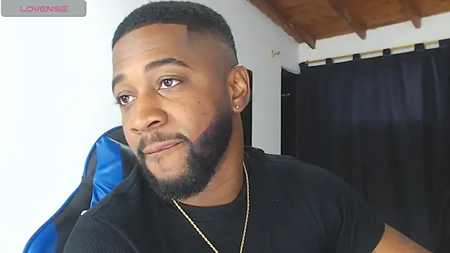 Snapshot of Drake_Nassir4 chatting on February 24, 2026, 4:24 am Drake Nassir4 online show from February 24, 2026, 4:24 am