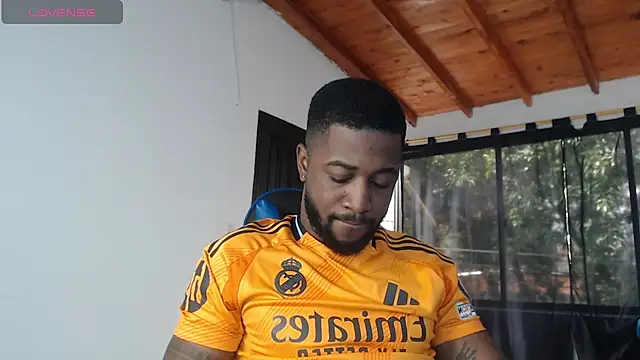 Snapshot of Drake_Nassir4 chatting on February 23, 2026, 4:18 pm Drake Nassir4 online show from February 23, 2026, 4:18 pm