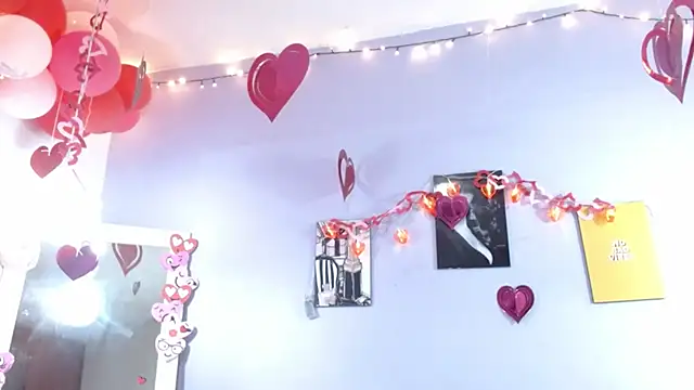 Snapshot of Kimandyuk chatting on February 14, 2025, 8:37 pm Kimandyuk online show from February 14, 2025, 8:37 pm