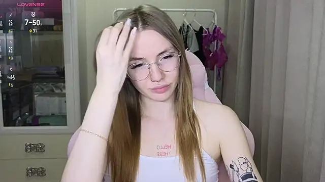 Snapshot of littlevildevil chatting on March 4, 2025, 11:08 am littlevildevil online show from March 4, 2025, 11:08 am