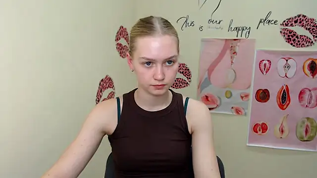 Snapshot of MademoiselleCl chatting on February 7, 2025, 1:01 pm MademoiselleCl online show from February 7, 2025, 1:01 pm