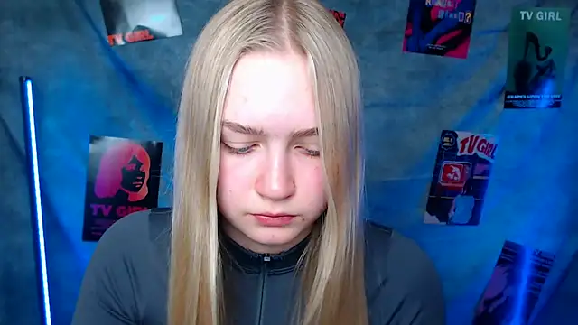 Snapshot of MademoiselleCl chatting on October 3, 2025, 12:39 pm MademoiselleCl online show from October 3, 2025, 12:39 pm