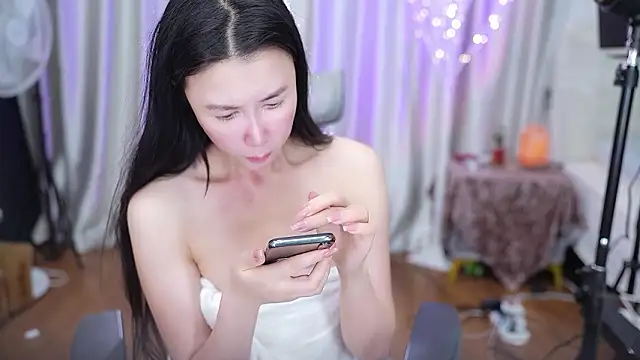 Snapshot of nono_babyy chatting on February 14, 2026, 2:01 am nono babyy online show from February 14, 2026, 2:01 am