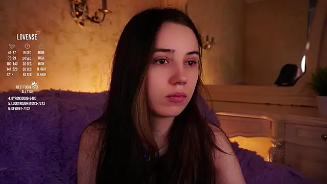 GillianDowdey online show from October 29, 2025, 3:16 am