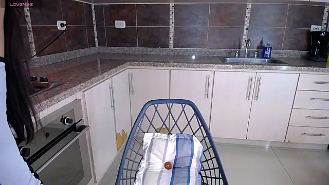 anna alvarez online show from February 10, 2026, 11:42 am