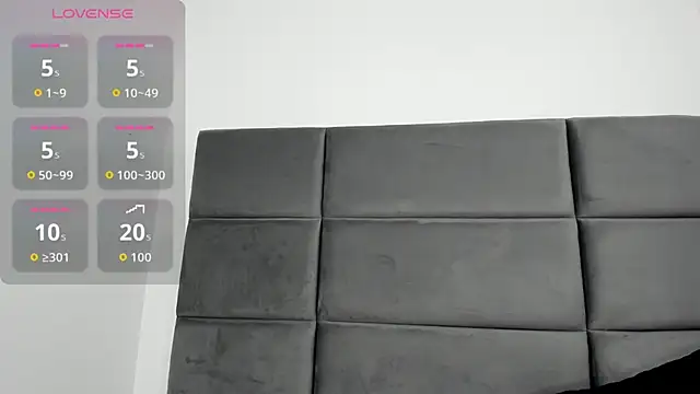 Snapshot of Lizz_Luna chatting on September 27, 2025, 2:34 pm Lizz Luna online show from September 27, 2025, 2:34 pm