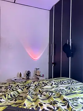 Snapshot of zarablare_ chatting on September 26, 2025, 7:26 am zarablare online show from September 26, 2025, 7:26 am