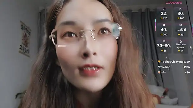 Snapshot of Youth3_ chatting on March 18, 2025, 4:28 pm Youth3 online show from March 18, 2025, 4:28 pm