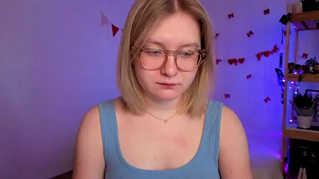 Snapshot of leazy_peazy chatting on June 11, 2026, 5:48 am leazy peazy online show from June 11, 2026, 5:48 am