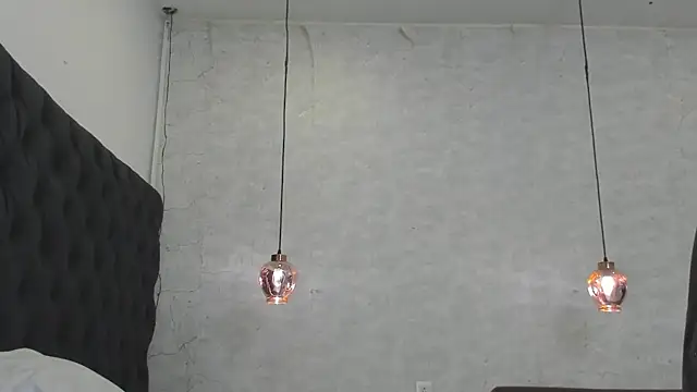 Snapshot of Ian_Castillo_ chatting on February 12, 2025, 11:18 am Ian Castillo online show from February 12, 2025, 11:18 am
