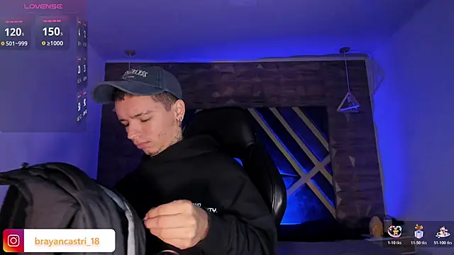 Snapshot of Ian_Castillo_ chatting on April 10, 2026, 11:28 am Ian Castillo online show from April 10, 2026, 11:28 am