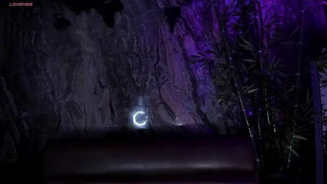 Snapshot of Ian_Castillo_ chatting on March 14, 2026, 11:22 pm Ian Castillo online show from March 14, 2026, 11:22 pm