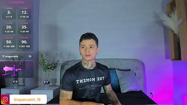 Snapshot of Ian_Castillo_ chatting on June 1, 2026, 11:43 am Ian Castillo online show from June 1, 2026, 11:43 am