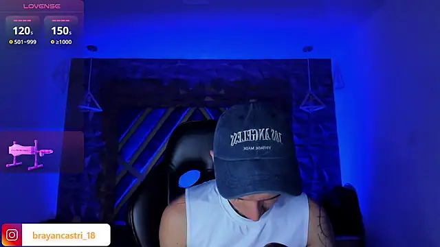 Snapshot of Ian_Castillo_ chatting on March 20, 2026, 11:44 am Ian Castillo online show from March 20, 2026, 11:44 am