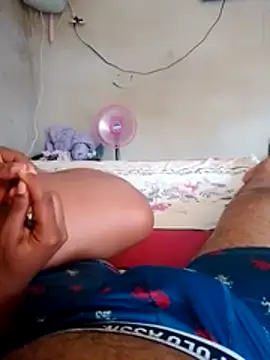 Snapshot of BingedHearts chatting on February 11, 2026, 8:41 pm BingedHearts online show from February 11, 2026, 8:41 pm