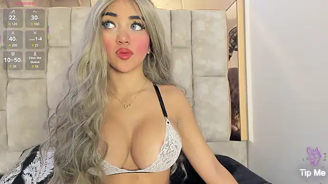 Snapshot of Oliviaa_Evans chatting on March 23, 2026, 7:36 pm Oliviaa Evans online show from March 23, 2026, 7:36 pm