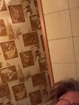 Tonybaloney1972 online show from November 30, 2025, 12:33 am