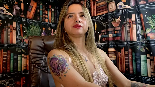 julietta   jackson online show from March 3, 2025, 11:24 pm