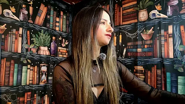 julietta   jackson online show from February 17, 2026, 7:55 pm