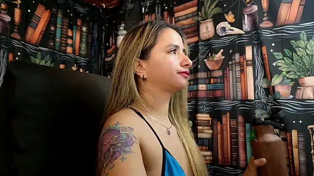 julietta   jackson online show from February 20, 2025, 2:51 am