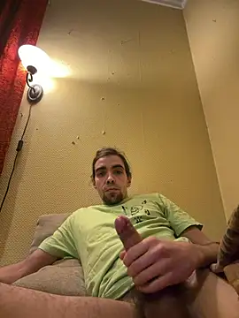 Snapshot of wolfwhite95 chatting on February 13, 2026, 11:49 pm wolfwhite95 online show from February 13, 2026, 11:49 pm