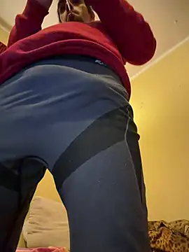 Snapshot of wolfwhite95 chatting on February 16, 2026, 10:07 pm wolfwhite95 online show from February 16, 2026, 10:07 pm