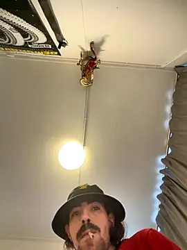 Snapshot of wolfwhite95 chatting on November 22, 2025, 1:21 pm wolfwhite95 online show from November 22, 2025, 1:21 pm