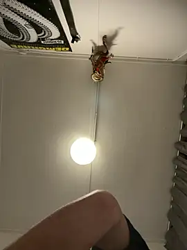 Snapshot of wolfwhite95 chatting on November 20, 2025, 7:36 pm wolfwhite95 online show from November 20, 2025, 7:36 pm