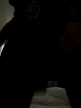 Snapshot of wolfwhite95 chatting on November 11, 2025, 1:39 pm wolfwhite95 online show from November 11, 2025, 1:39 pm