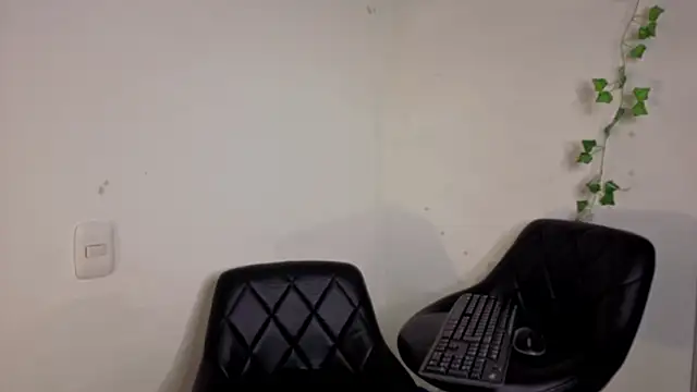 Snapshot of Mia_adams66 chatting on February 6, 2026, 10:17 pm Mia adams66 online show from February 6, 2026, 10:17 pm