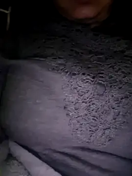 ANANYA-TIWARI online show from January 11, 2026, 7:43 pm