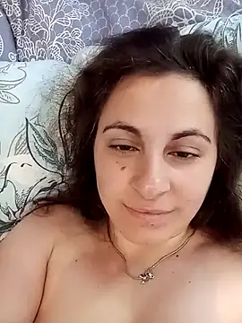 ShelaDiass online show from May 14, 2026, 4:31 am