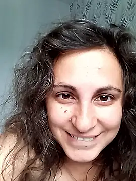 ShelaDiass online show from October 7, 2025, 4:13 am