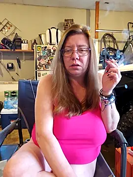 Snapshot of MsShelby40 chatting on March 20, 2026, 11:17 pm MsShelby40 online show from March 20, 2026, 11:17 pm