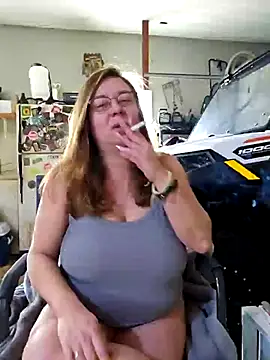 MsShelby40 online show from December 28, 2024, 5:14 pm