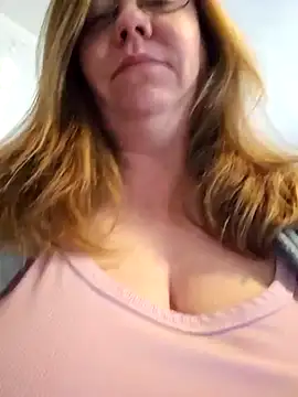 MsShelby40 online show from January 16, 2025, 5:23 pm