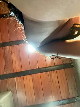 MollySanders    online show from October 31, 2025, 12:07 am